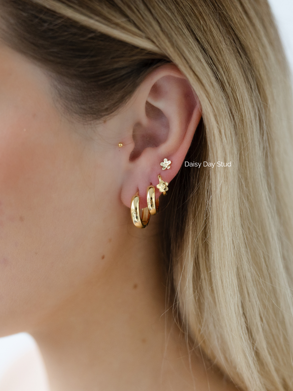 Daisy Day Studs
