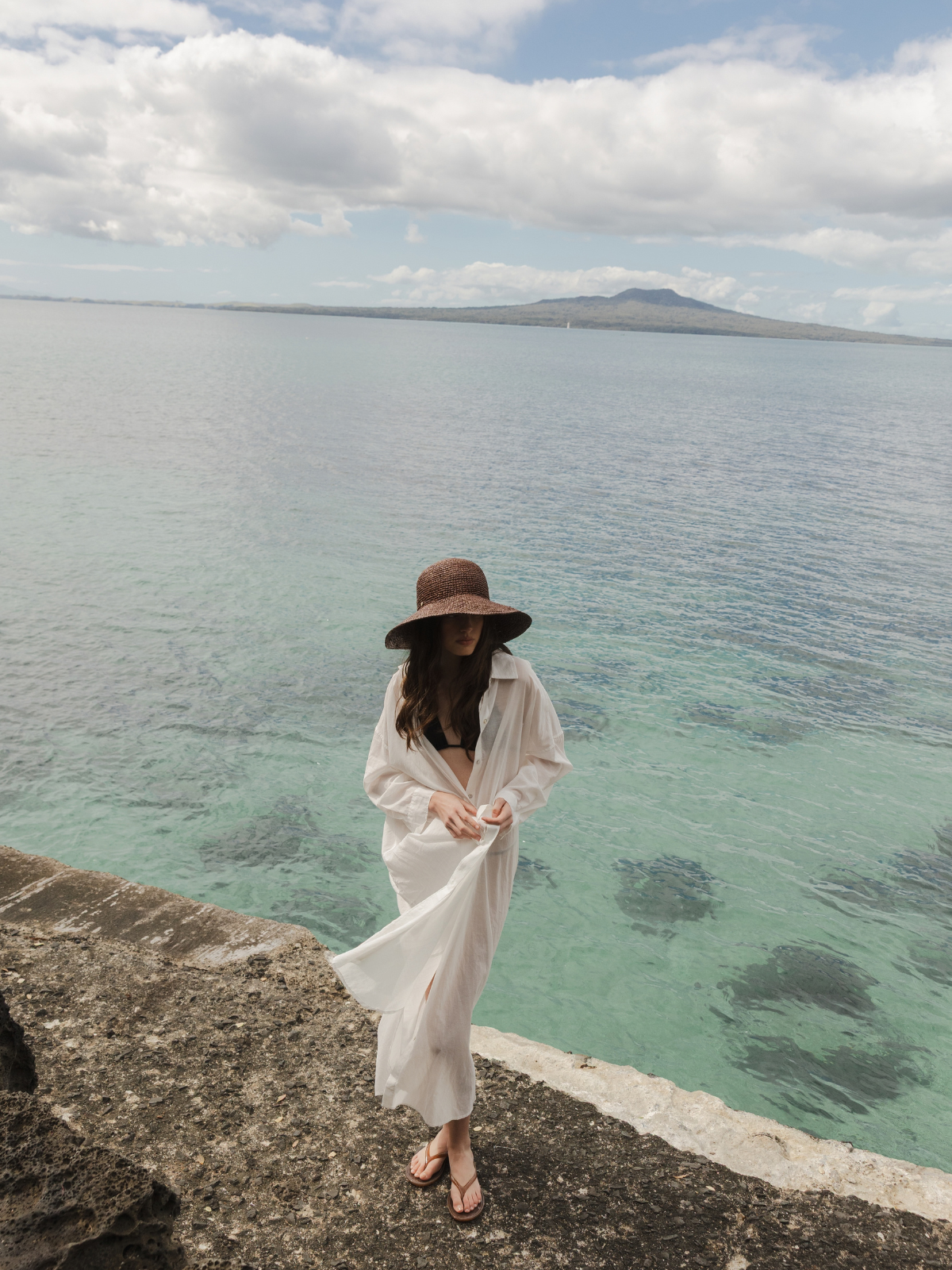 Wide Brim Raffia Hat