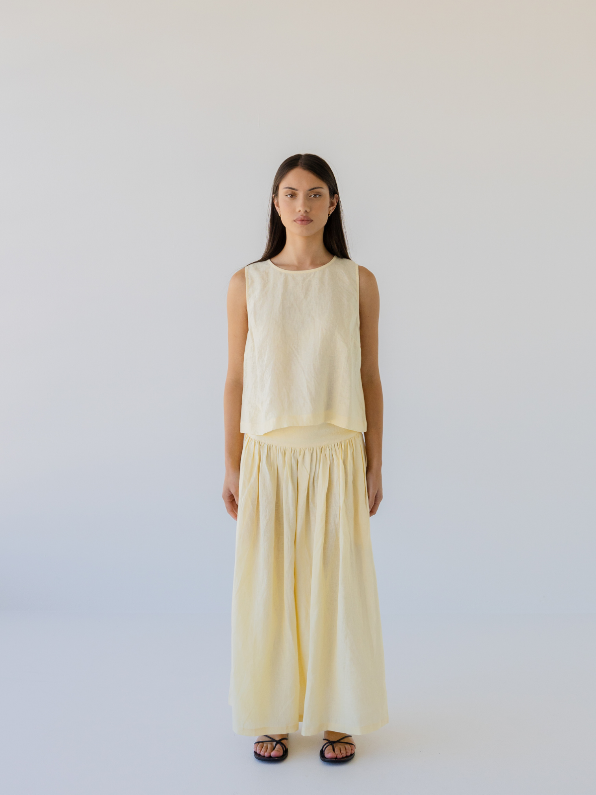 Shell Buttons Top Linen