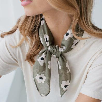 Daisy Day Mini Scarf Sage