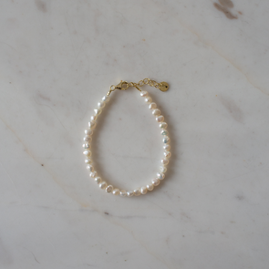 Mini Pretty in Pearls Bracelet